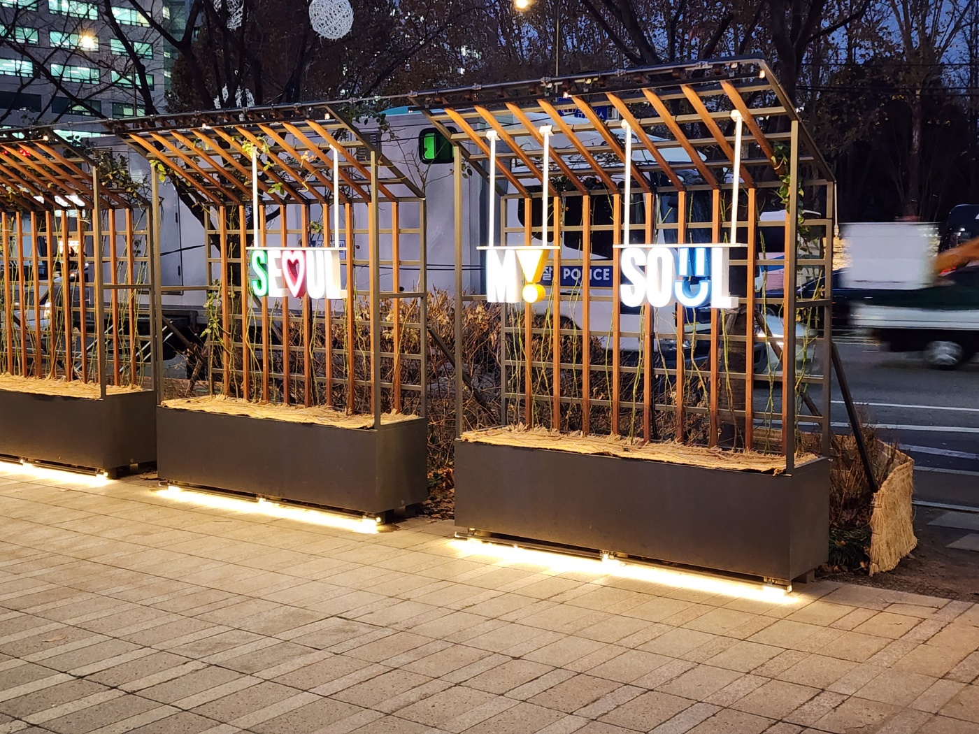 2023 서울광장 쿨링포크_SL001, 14W 1.jpg